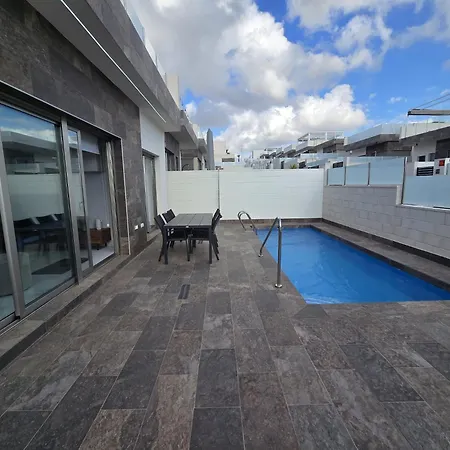 Villa Luxury Modern With Pool